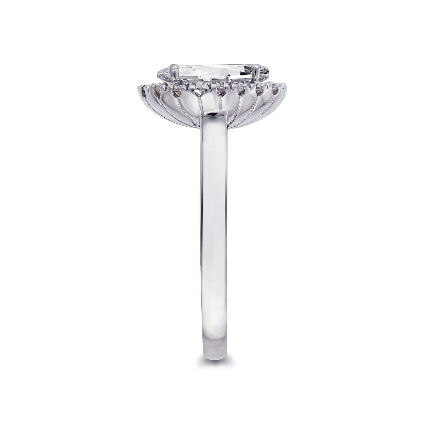 solitaire diamant entourage Poire 4 griffes