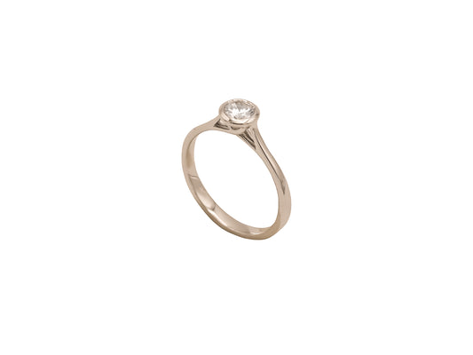 Solitaire classique rond serti clos